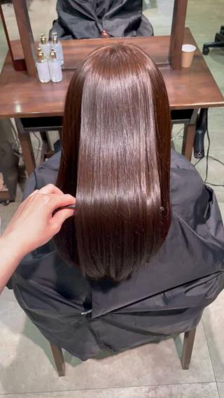 髪質改善トリートメント

さらさらつやつやな髪にしたい方は是非！ 