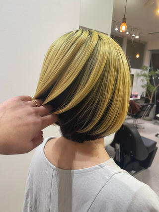 ショート・ボブなどのカットスタイルや、ダブルカラー・シークレットハイライト・インナーカラー・などデザインカラーも得意です。銀座クオリティーのさりげなく遊び心のある上品デザインはお任せください。Instagramにもスタイル掲載中

カット/ショート/ボブ/ミニボブ/ウルフカット/インナーカラー/イヤリングカラー/シークレットハイライト/アンブレラカラー/フェイスフレーミング/イルミナカラー/ブリーチ/ダブルカラー韓国/髪質改善/酸熱トリートメント/縮毛矯正/学割U24/Aujua/オージュア 