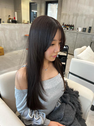 ロング THE AWESUM所属・韓国発プリンセスケア 艶神/髪質根本改善のヘアスタイル