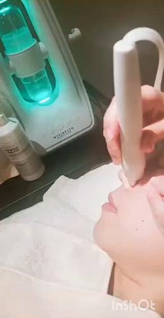 ハイドロピーリング
#毛穴のざらつき#黒ずみ#ニキビ跡のケアに 