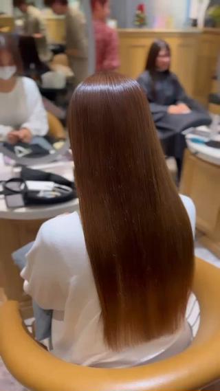 柔らかい質感の酸性縮毛矯正 