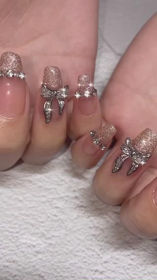 キラキラ ワンホンネイル 中国ネイル
リボンパーツ+550円