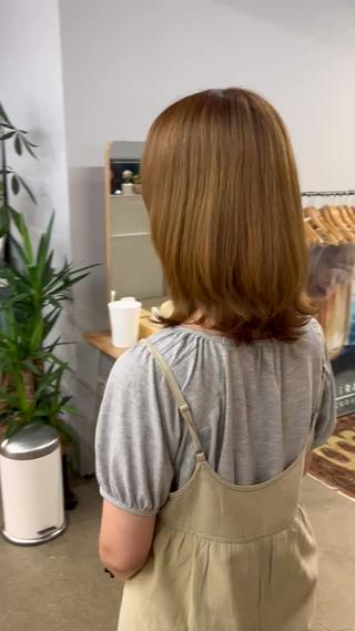 ミディアム サワムラ ソナタのヘアスタイル