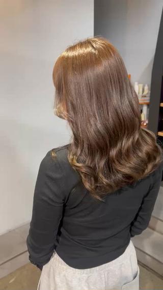 セミロング サワムラ ソナタのヘアスタイル