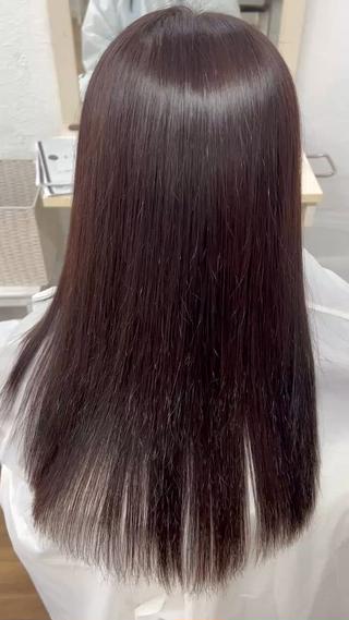 今日も髪質改善トリートメントでサラサラに！
大好評のメニューの一つでもあるGLOSSオリジナルの髪質改善！！

皆様も是非！ 