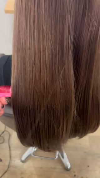 カラー なつ / ハイライト / 髪質改善カラーのヘアスタイル