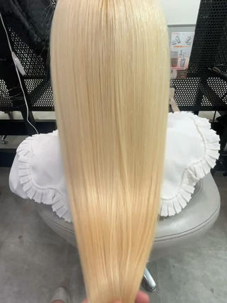 ロング カラー 縮毛•ハイトーン ・着付け Runaのヘアスタイル