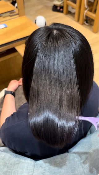 Violetオリジナルのトリートメントで内側から髪の毛を募集します