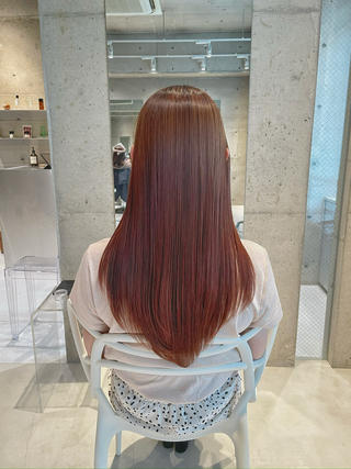 柔らかくつやつやなストレート
髪質改善のトリートメントと合わせることで質感最上級 