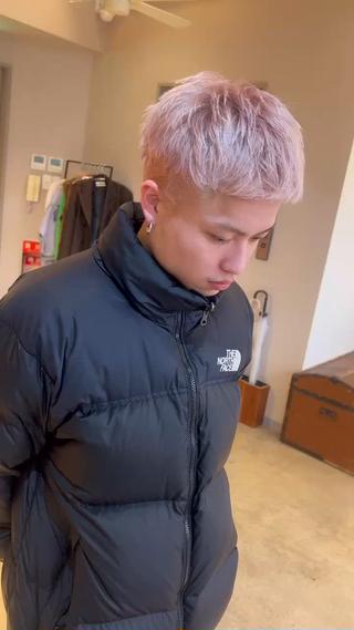 ショート カラー ミルクティーベージュ outaのヘアスタイル