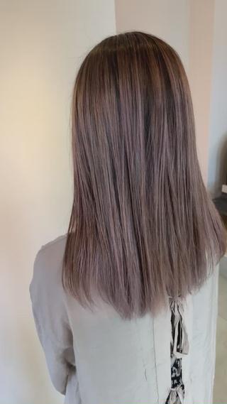 セミロング カラー 船津武俊 フナツタケトシのヘアスタイル