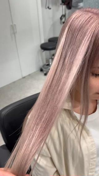 ロング カラー AO アオのヘアスタイル