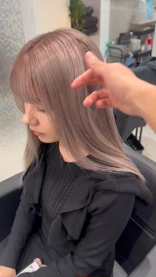 ロング カラー AO アオのヘアスタイル