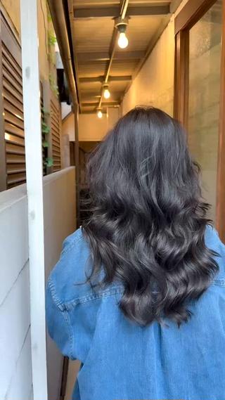 セミロング パーマ 吉田 光佑のヘアスタイル