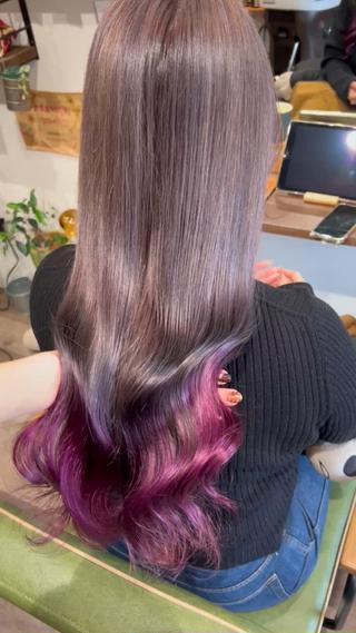 ホワイトベースのアンブレラに
毛先は激しめピンク
ビビットが映えます♡