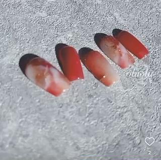 ⁡
⁡
・
・
・
⁡
#ニュアンスネイル
#ミラーネイル
#グラデーションネイル
#네일디자인
⁡
・
・
・
⁡
⁡
open9:00〜
日曜日定休
⁡

⁡
⁡
#養老ネイル #養老 #岐阜ネイル #岐阜県ネイルサロン #大垣ネイル #岐阜 #handnail #footnail #フットネイル  #naildesign #ニュアンス  #天然石ネイル #네일  #nail #クリスマスネイル  #네일아트　#秋冬ネイル  #大理石ネイル #nailart  #yukanail_art 