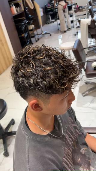 パーマ メンズ ルクール喜多町店 コムロのヘアスタイル
