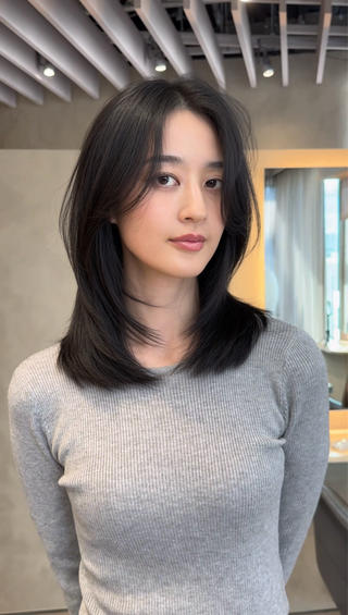 ️medium layer × sheer black️
柔らかく動きのあるミディアムレイヤー
カラーは透明感のある4トーンのシアーブラック.