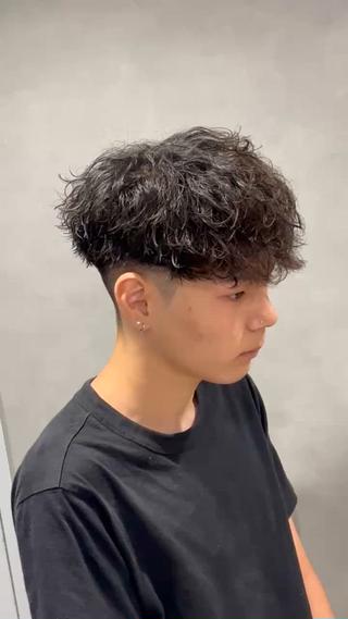 オーダー急増のバロックパーマ
大阪でいちばん巻いてます 