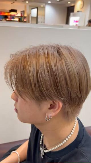 黄ばみを無くしたアッシュベージュカラー 