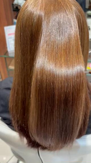自然で艶のあるストレート