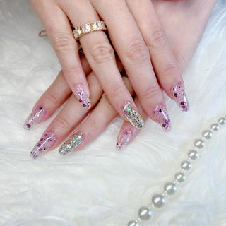 似合わせカラーMIX数種類のラメを混ぜてお作りしたカラーです
一色追加（薬指）+¥550

【料金目安オフ無¥7050・オフ有¥7550】 