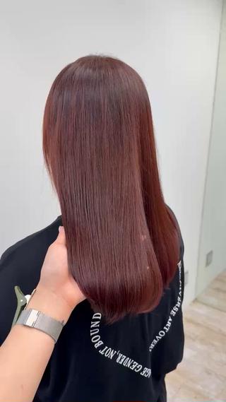 セミロング カラー パーマ カットパーマ3000 円/水曜日モデルのヘアスタイル
