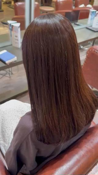 ロング カラー カットパーマ3000 円/水曜日モデルのヘアスタイル