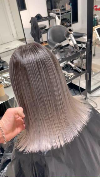 三宮　ハイトーン　ブリーチ　バレイヤージュ 