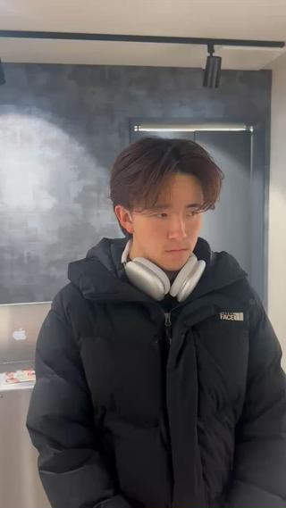 センターパート
ニュアンスパーマ
ナチュラルスタイル