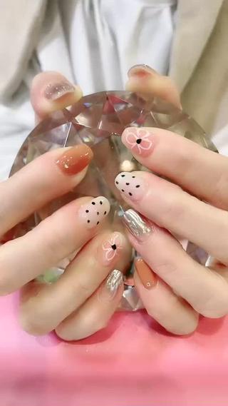 ネイル 大宮美容室IKA エステサロンのマツエク・マツパデザイン