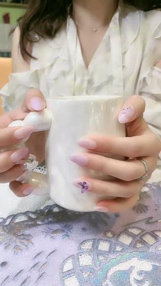 ネイル 大宮美容室IKA エステサロンのマツエク・マツパデザイン