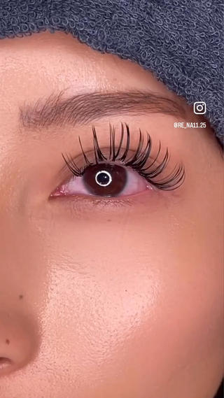 エクステ装着後に当てるまつげパーマ


パリエク 