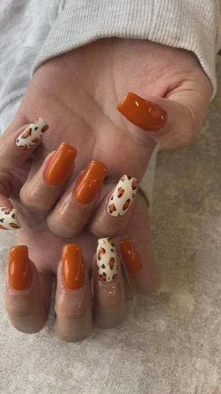 オリジナルカラー
くすみオレンジ 