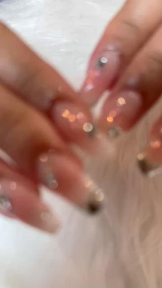 ネイル Laula🤍 ayakaのネイルデザイン