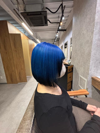 ボブ×デザインカラー
青と黒
デザイン作りたい方お任せください️ 