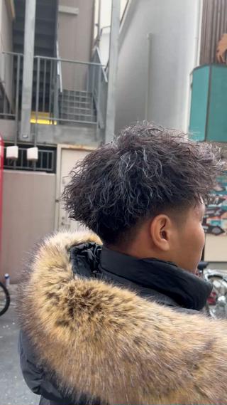 ショート パーマ メンズ 渡邉 勇樹のヘアスタイル