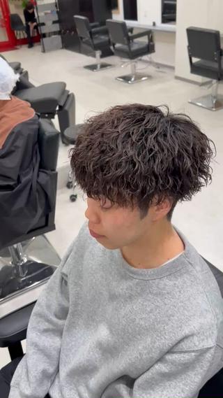 パーマ 渡邉 勇樹のヘアスタイル