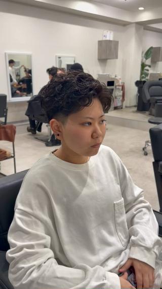 ショート パーマ メンズ Crew's WIND by CIEL所属・渡邉 勇樹のヘアスタイル