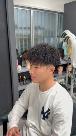 ショート パーマ メンズ Crew's WIND by CIEL所属・渡邉 勇樹のヘアスタイル