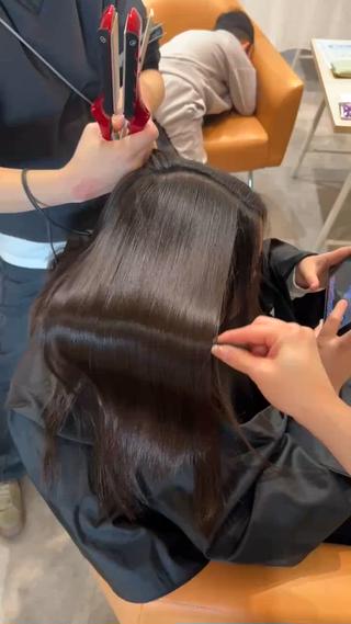 セミロング 🎀Ai/艶髪 /美髪整形🎀のヘアスタイル