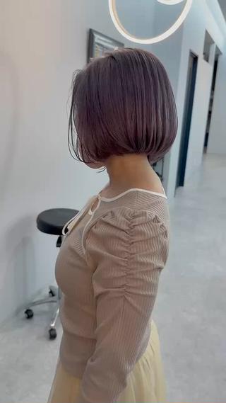 明るさを楽しみながらも時短ケア。
好きなスタイルを大切にできる大人のハイトーンボブ◎

#ボブ#ハイトーン#デコルテ#ブリーチカラー#ラベンダーカラー#ラベンダー 