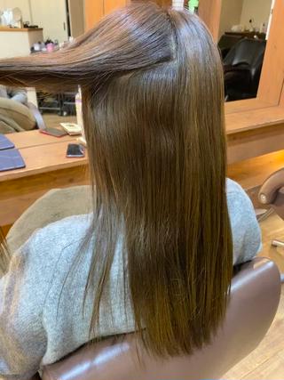 ①縮毛矯正する前ぼbeforeです