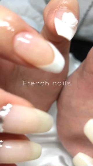 フレンチ×キラキラネイル

#京都 #京都ネイルサロン #韓国ネイル #夏ネイル #フィルイン #ニュアンスネイル #フレンチネイル #お花ネイル #ブライダルネイル #オフィスネイル 
