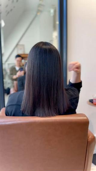 セミロング JYO 髪質改善専門家のヘアスタイル