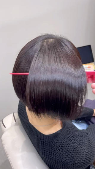 ショート おしゃれ染めで白髪を 染める/山口玲緒奈のヘアスタイル