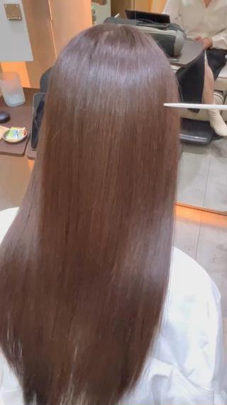 ロング おしゃれ染めで白髪を 染める/山口玲緒奈のヘアスタイル