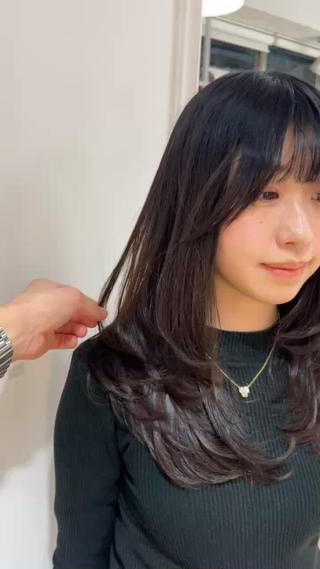 レイヤーカット × 透明感カラー
ナチュラルだけど今っぽい、
動きと束感のあるスタイルが得意です。

・レイヤー入れてみたい
・重さは残したまま動きが欲しい
・透明感のあるカラーにしたい
・スタイリングが楽な髪型にしたい

そんな方、ぜひお待ちしております◎
顔まわりのデザイン・質感調整まで丁寧に作ります！！
#レイヤーカット #レイヤースタイル #小顔カット #ハッシュカット#バタフライレイヤー#韓国風レイヤーカット#海外風レイヤーカット 