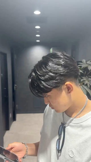 パーマ メンズ 曲がる縮毛矯正✨️ パーマ🌀 晃哉‎のヘアスタイル