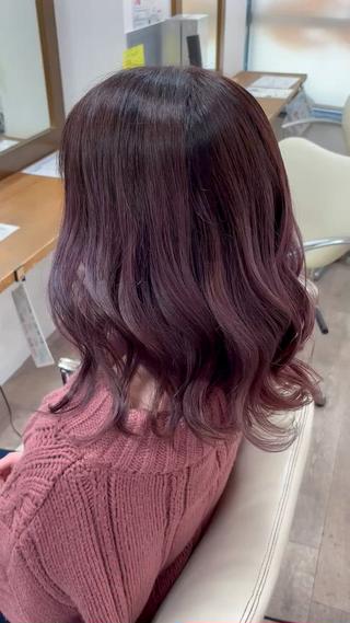 セミロング 艶カラー🫧/シール エクステRYOKAのヘアスタイル